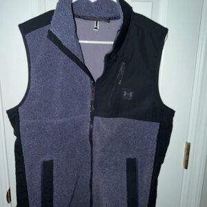 Under Armour Men's Black and Dark Gray Vest